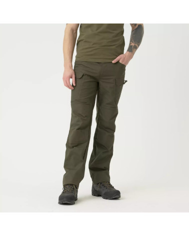 Pantalon UTP Taiga Green de Helikon Tex – Un design tactique alliant confort et fonctionnalité.